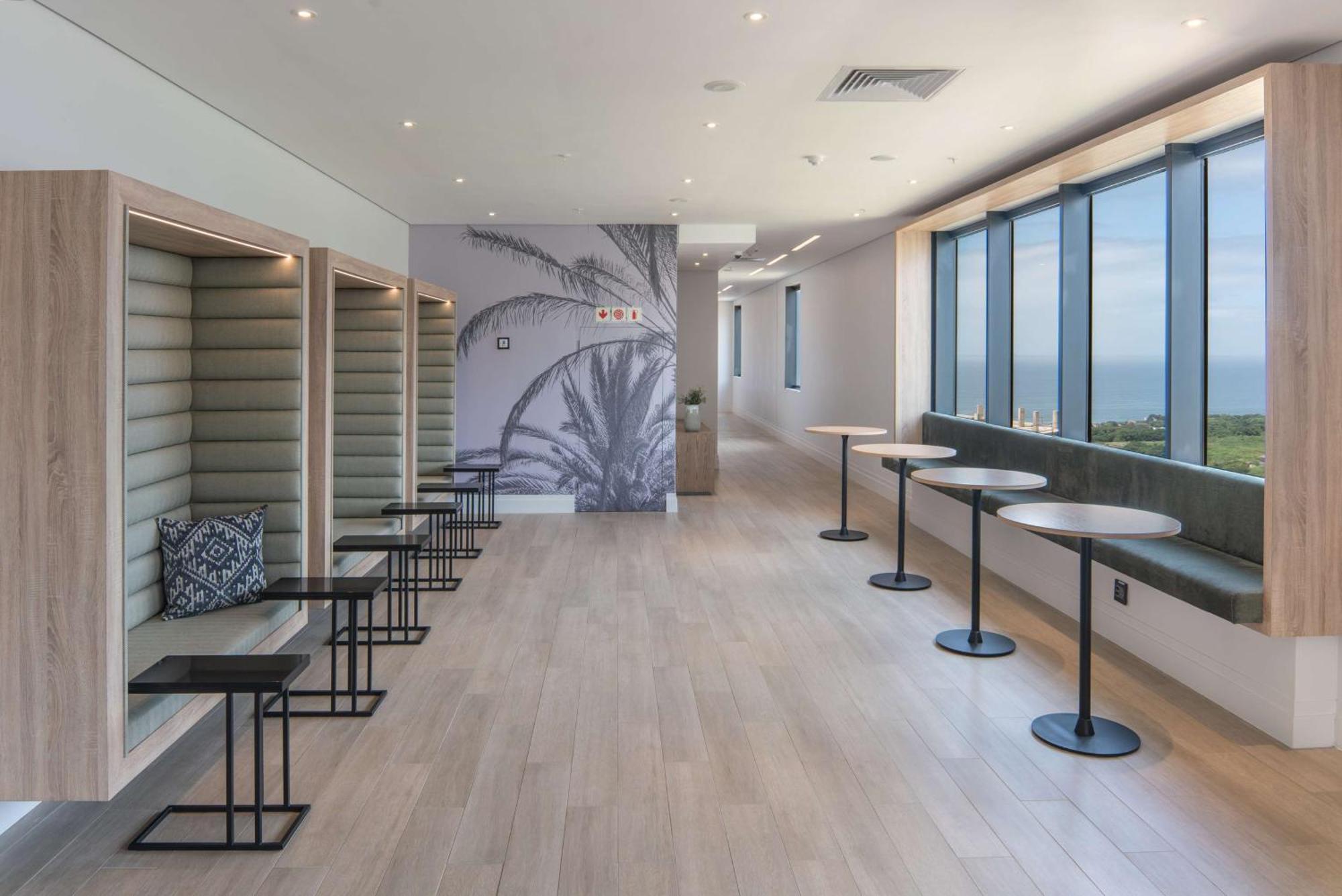Hilton Garden Inn Umhlanga Arch ダーバン エクステリア 写真