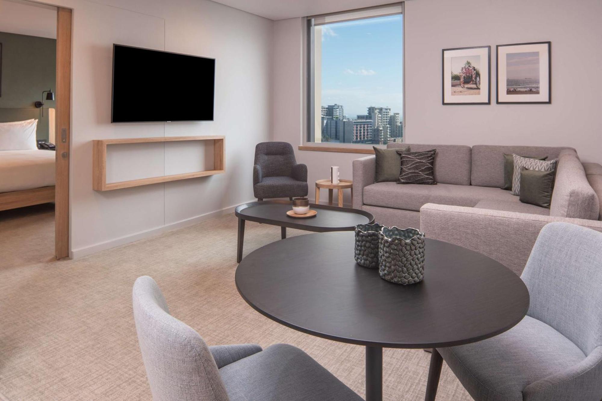 Hilton Garden Inn Umhlanga Arch ダーバン エクステリア 写真