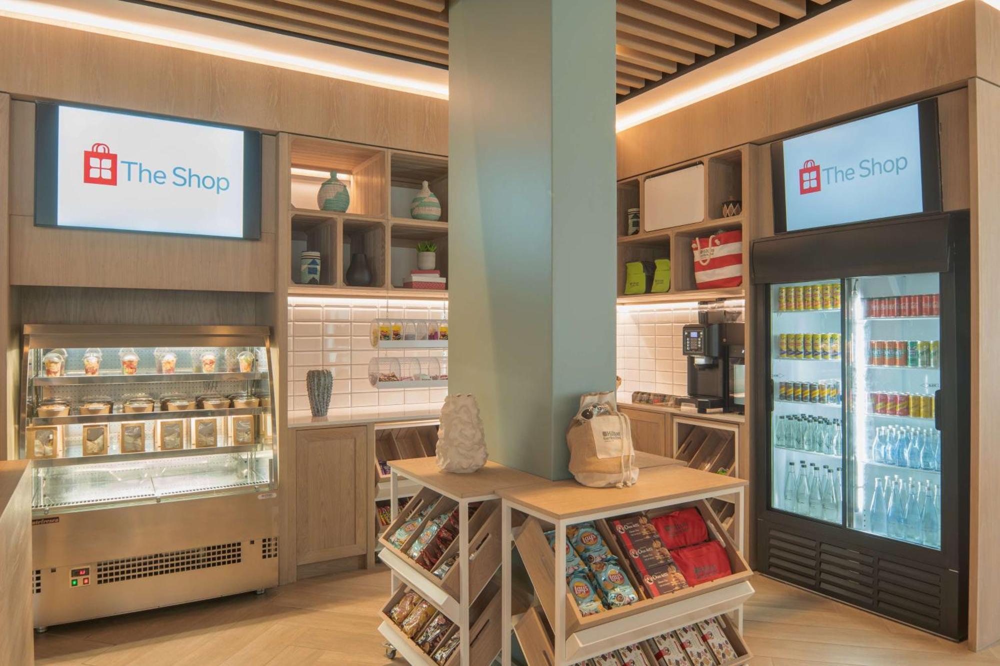 Hilton Garden Inn Umhlanga Arch ダーバン エクステリア 写真